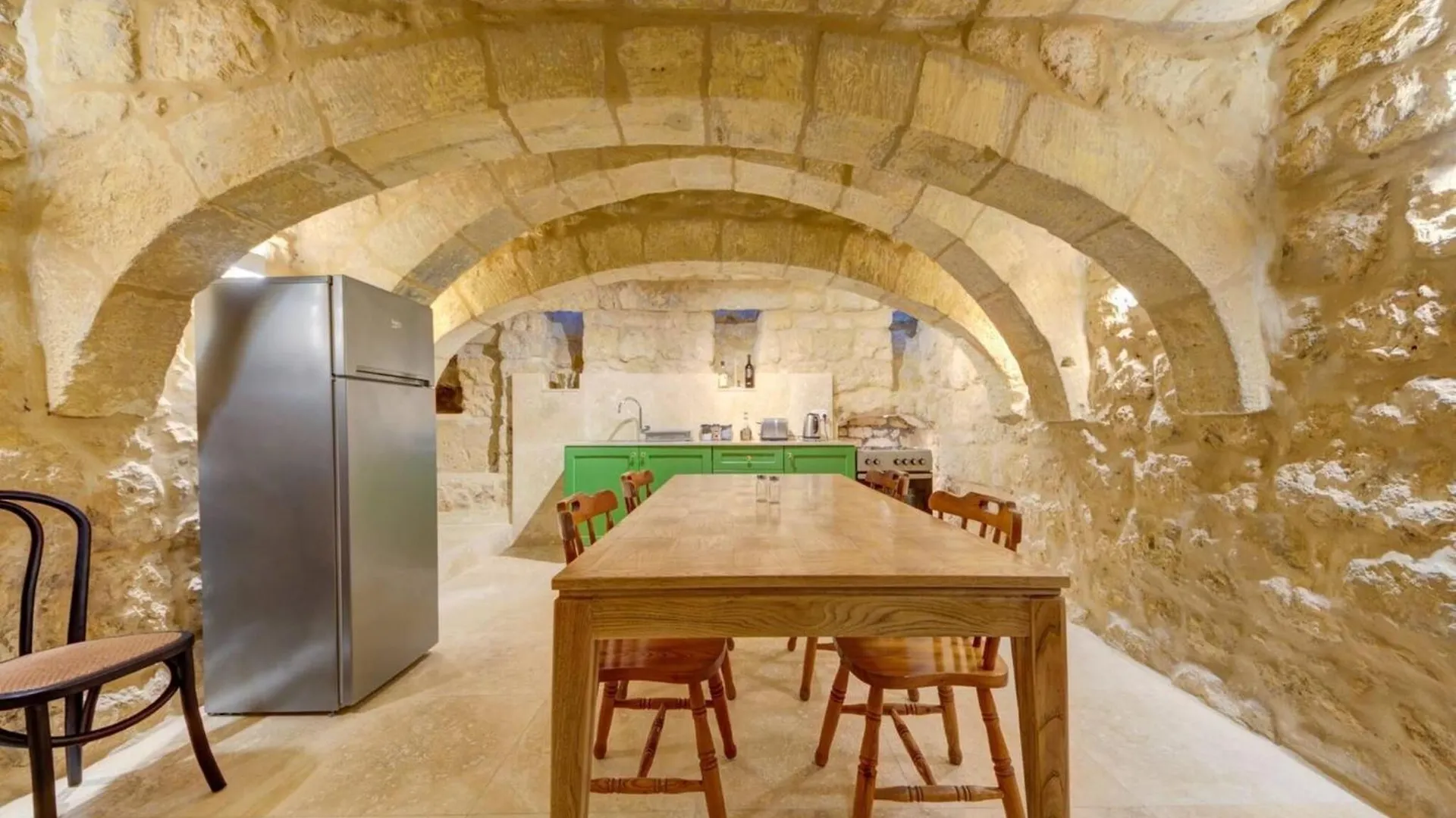 Room In Guest Room - Modern Room With Terrace Near Mdina Rabat 0*,  Malta
